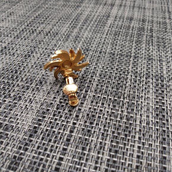 Vintage Coro Earrings Gold Tone Flower Starburst 1960s Pat 280951 - Picture 6 of 6